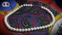 Madre Perla con Broche en Chapa de Oro