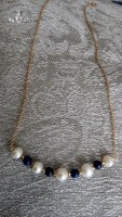 Chapa de Oro con Perlas de Río y Lapislázuli 